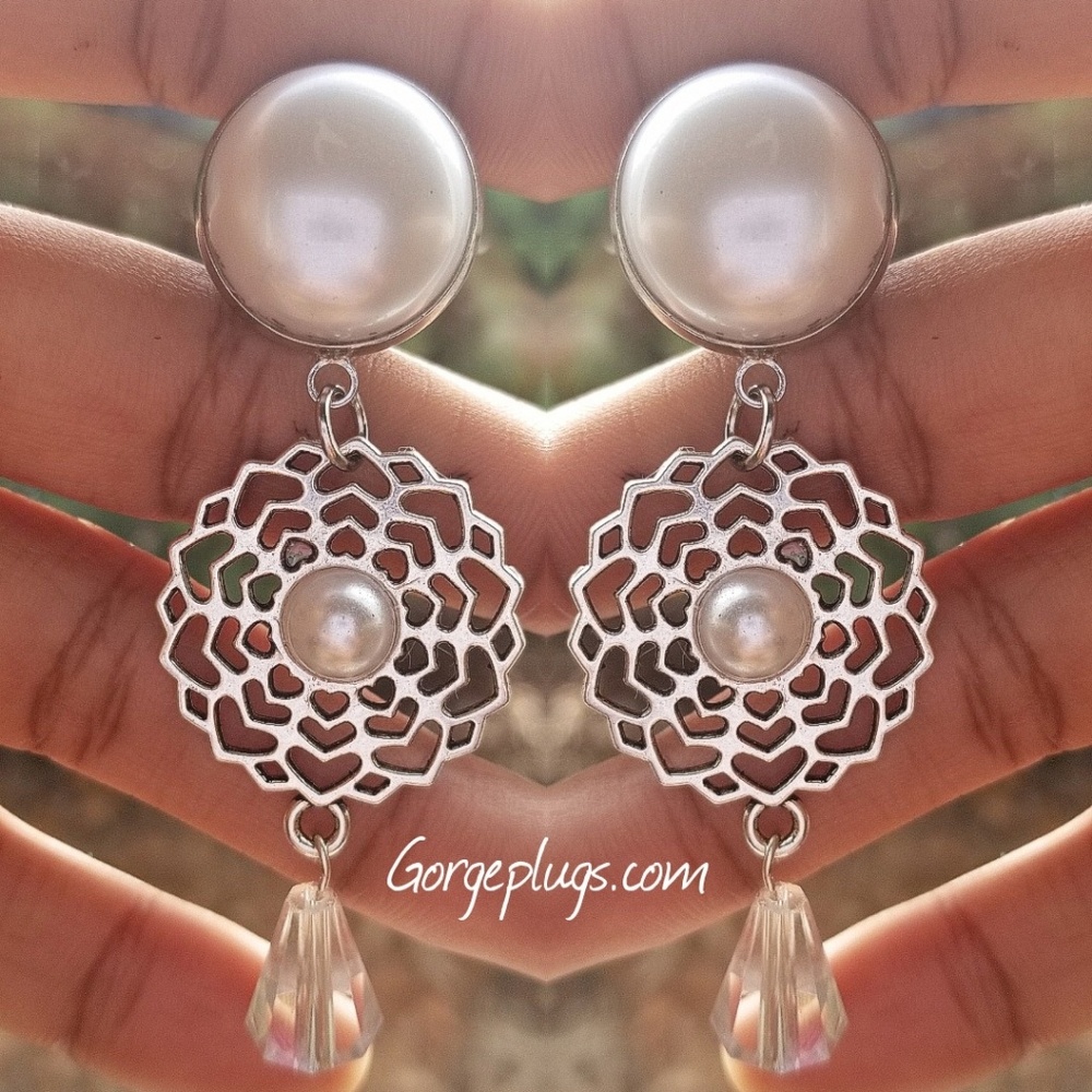 Mandela &Pearl or Rhinestone Dangle Plugs (0g-1 1